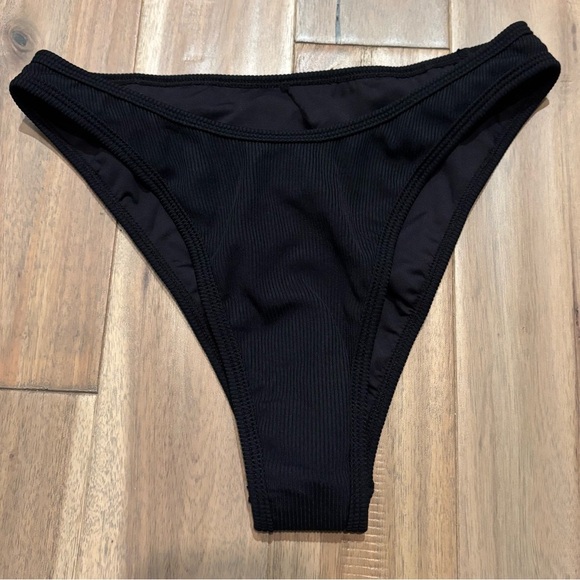 L Space Ribbed high waisted bikini bottom NWOT - Picture 3 of 6